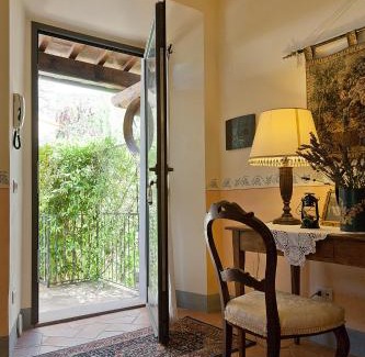 Iano Apartment | La Vecchia Sassa