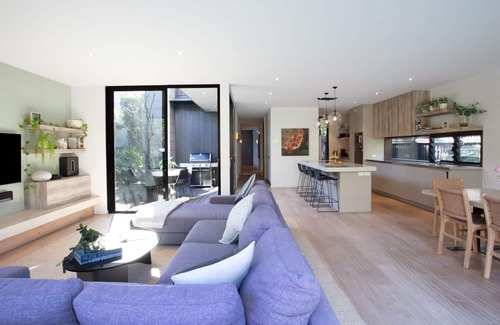 Rose Bay House | La vie en Rose, Rose Bay IH