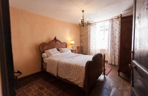 Peyrelevade House | La Vieille Auberge