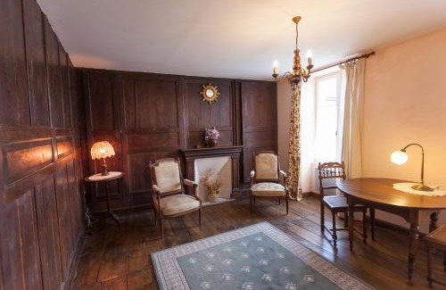 Peyrelevade House | La Vieille Auberge