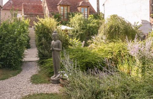 Vieux-Chateau House | La Vigne du Pont