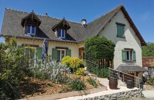 Geraudot House | La villa du lac d'orient