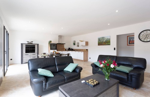 Saint-Victor-la-Coste House | La Villa de l'Olivier - Charmante maison climatisée pour 6