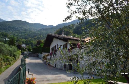 Bolognano-Vignole Bed & Breakfast | La Villa