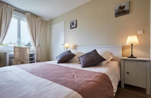 Saint-Come-de-Fresne Bed & Breakfast | La Villa Port Winston - Face Mer B&B
