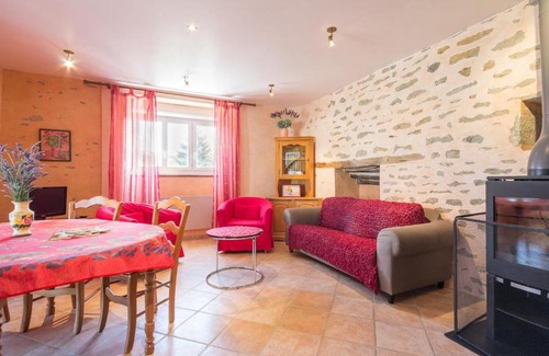 Auxant House | La Villanelle