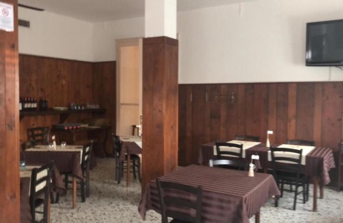 Villanova sullʼArda Hotel | La Voglia Riserva Ostello Via REPUBBLICA 52 VILLANOVA SULL ARDA PIACENZA