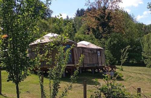 Planchez Other | La yourte au pré du réu