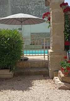 Generac Bed & Breakfast | Lacanepière