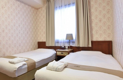 Nishishinsaibashi Hotel | Ladies only floor Nonsmoking twin room | Fo/Osaka Ōsaka