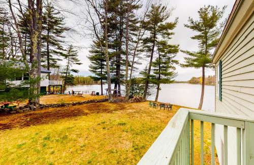 South Sanford House | Lady and the Lake