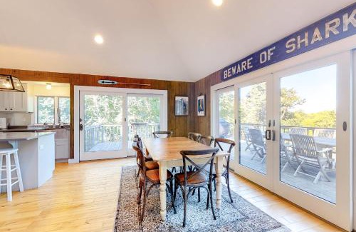 Chilmark House | Lady Slipper Hill
