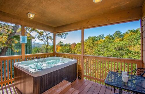 Gatlinburg - Pigeon Forge House | Ladybug Resort Romantic Cabin With Mountain Views, Game Room, Close to Dollywood