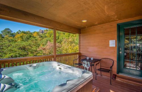 Gatlinburg - Pigeon Forge House | Ladybug Resort Romantic Cabin With Mountain Views, Game Room, Close to Dollywood
