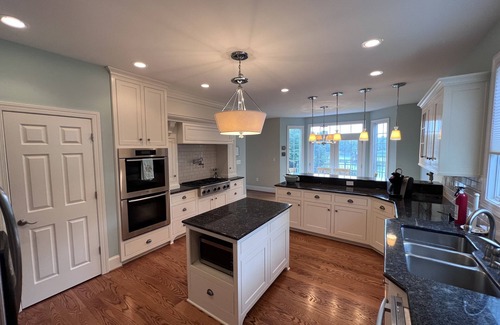 Huddleston House | Lagom at the Lake - Large and Cozy lake front home. Quiet cove, beautiful views!