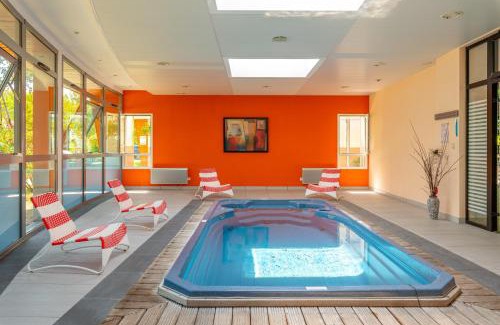 Castelmoron-sur-Lot Resort | Lagrange Grand Bleu Vacances – Résidence Port Lalande