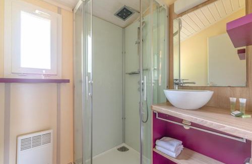 Castelmoron-sur-Lot Resort | Lagrange Grand Bleu Vacances – Résidence Port Lalande