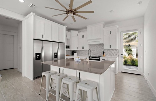 Laguna Beach Estates House | Laguna Beach White House - SUPER Luxe and Upscale, Steps from Beach Sleeps 15