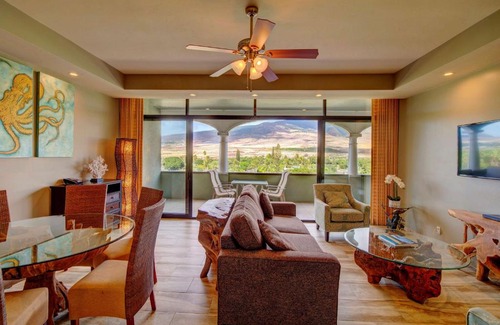 Historic Lahaina Front Street Hotel | Lahaina Shores Beach Resort, a Destination by Hyatt Residence