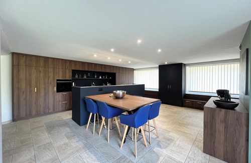 Bredannaz House | Lake Annecy: luxury waterfront house with lake and mountain views