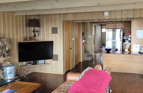 Lake Arrowhead House | Lake Arrowhead Cabin with Beautiful Lake View.