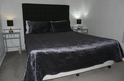 Lake Bolac Hotel | Lake Bolac Motel