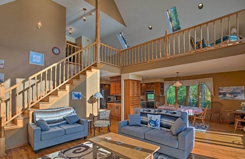 Lake Bonaparte House | Lake Bonaparte 'Fins & Feathers Lodge' w/Dock!