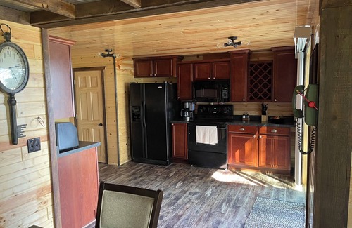 Backus Cabin | Lake cabin 2-bedroom sleeps 6. 1/2 mile from trails. Backus with private dock.