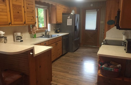 Jefferson House | Lake Cabin on North Shore of Lake O' the Pines