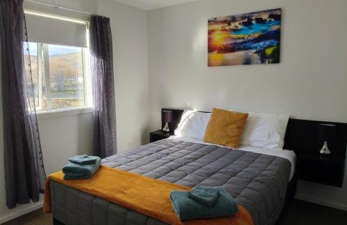 Otematata Apartment | LAKE ESCAPE - Brand new warm and quiet two bedroom Apartment