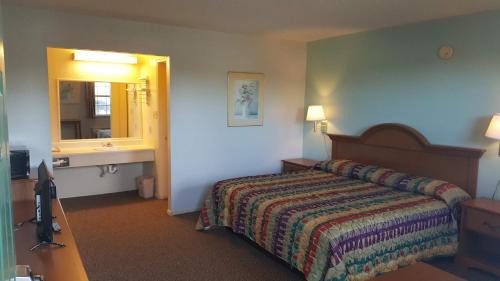 Checotah Hotel | Lake Eufaula Inn & Suites