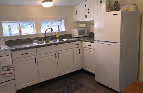 Middlefield Cottage | Lake Front Cottage #7!