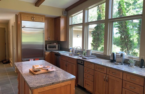 Zenda House | Lake Geneva Area, Country Sanctuary, Pet Friendly, Sleeps 8