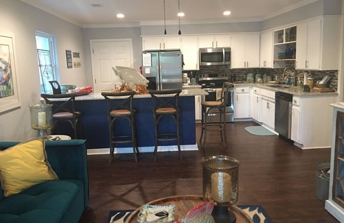 Piney House | Lake Hamilton Cottage by Terri