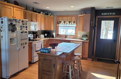 Wautoma Cottage | Lake home close to Nordic Mountain and area golf courses.