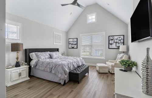 Winchester House | Lake Home Retreat w/Lake/Marina Access Golf Cart