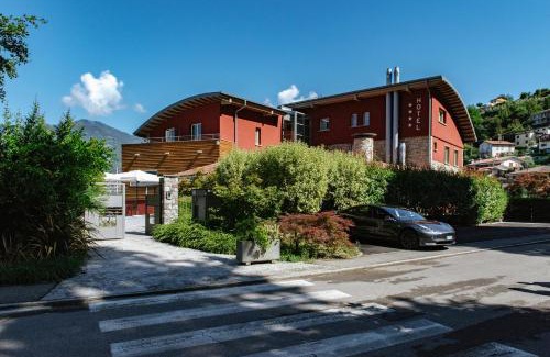 Pisogne Hotel | Lake Hotel La Pieve