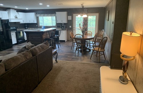 Murfreesboro House | Lake House 1 Mile from Lake Greeson