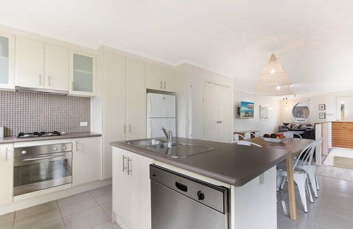 Lake Tyers Beach House | Lake House - Lake Tyers Beach