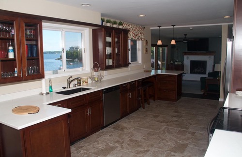 Plattsburgh House | Lake House Memories is 6-bedroom, 4 1/2 Bath; on Lake Champlain