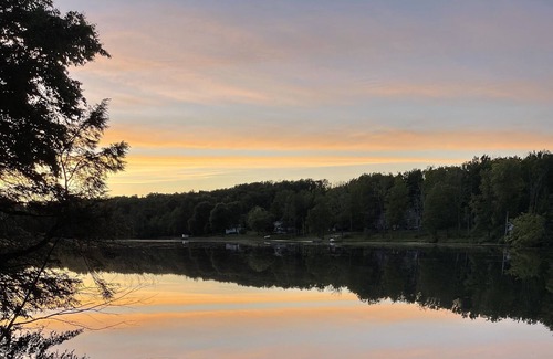 Camptown House | Lake House ~ Outdoor ~ Escape