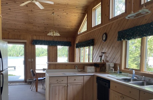 Unorganized Thunder Bay District Cottage | Lake house retreat