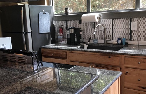 Goodrich House | Lake House Retreat, Suite B NEW LISTING!