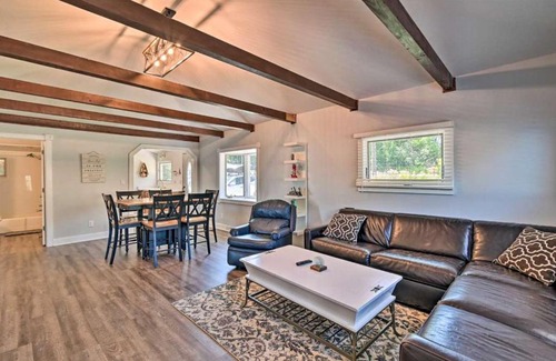 Stoughton House | Lake House-Stoughton