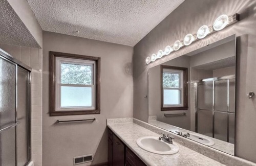 Mountain Home House | Lake House with Direct Access to Lake Norfork!