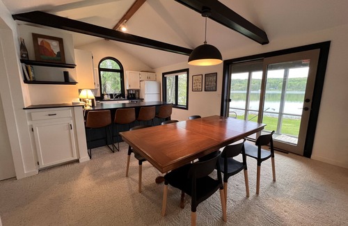 Lake Leelanau House | Lake Leelanau Waterfront Home: 10 min to Leland, Suttons Bay, Lake Michigan