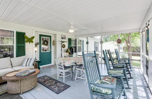 Summerton House | Lake Marion Home Kayaks, Dock, Waterfront Fun!