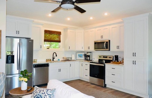 Dadeville House | Lake Martin Cottage in Blue Creek
