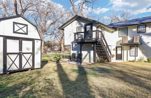 McQueeney House | Lake McQueeney family friendly home and great entertainment space