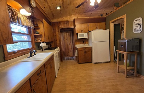 Markville Cabin | Lake Minerva - 2 Bedroom